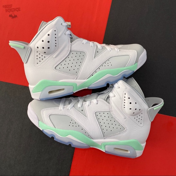 Women’s Air Jordan 6 Mint 💚